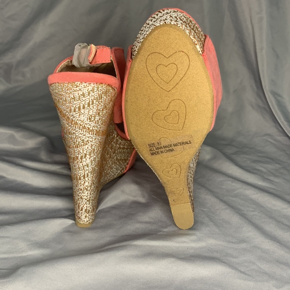 Wedges - Picture 5 of 5